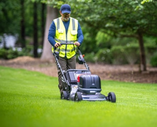 Battery Lawn Mowers