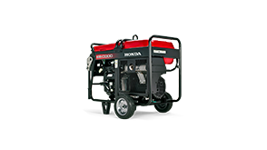 Plan de trois quarts latéral avant d’une génératrice Commerciale 10000 DDFT ES sur fond blanc.  